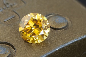 diamond 1.14 vivid yellow